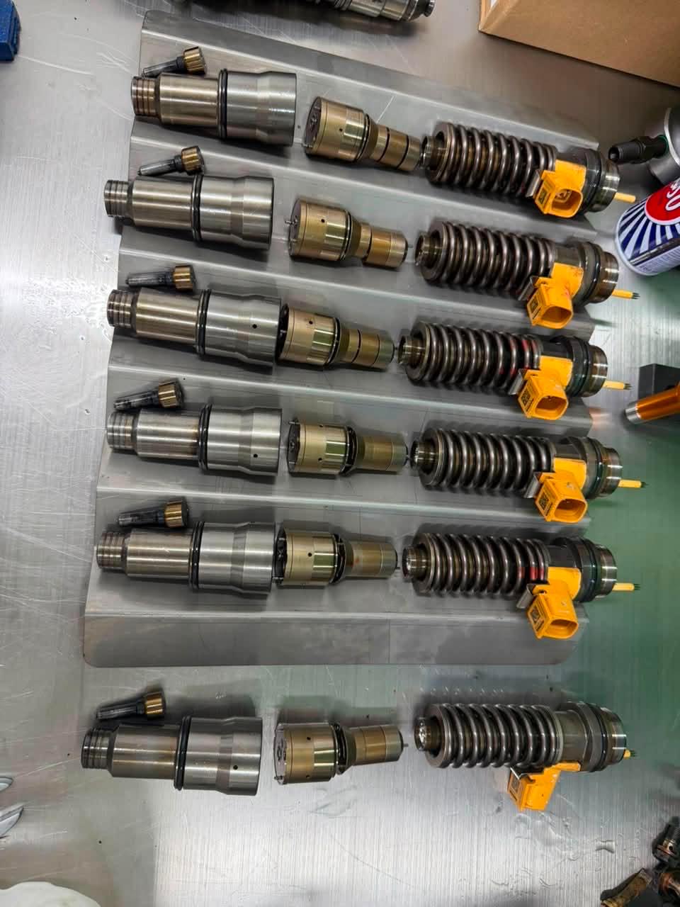 EUI injector components