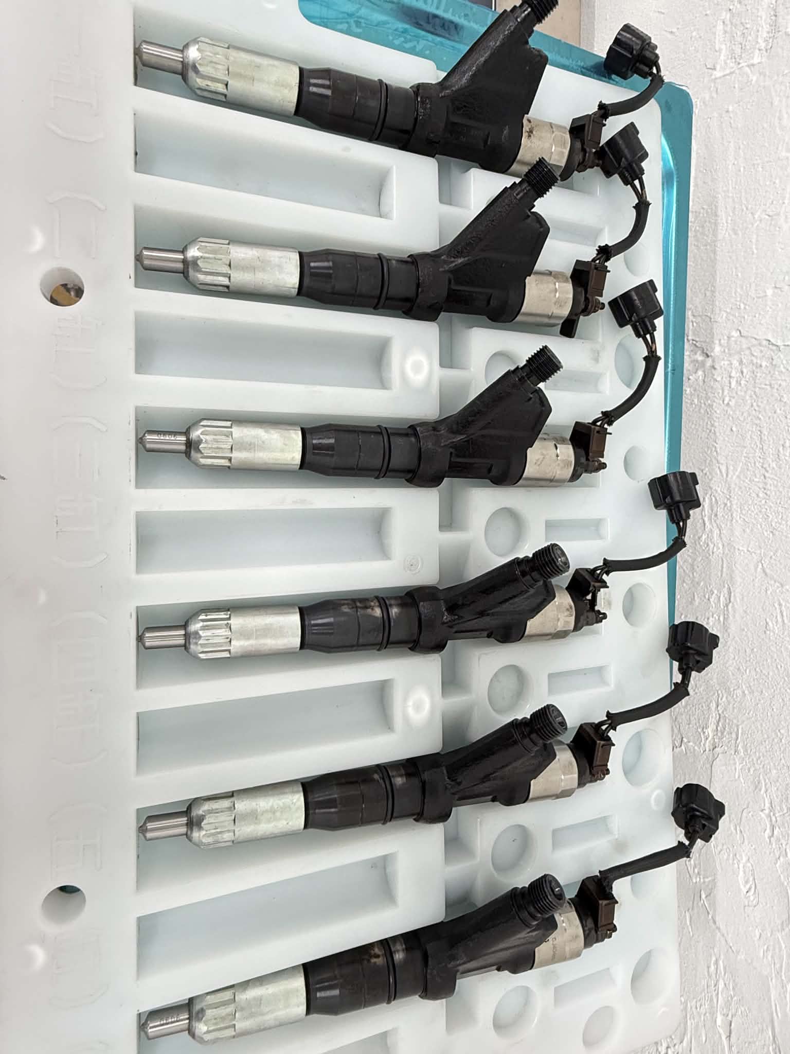 Diesel injector set